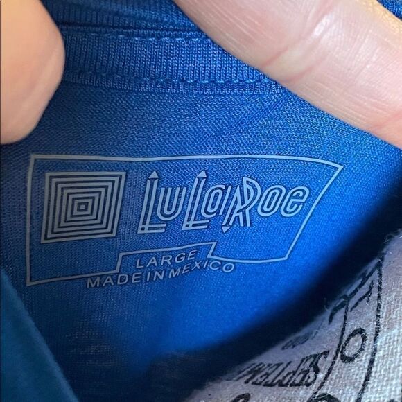 LuLaRoe Women’s Large Hudson Short Sleeved Tee “Just Chill” Casual Streetwear - Picture 11 of 13